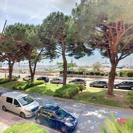 Perle Rare 2 Pieces Au Pied De La Plage Et Piscine Residence Mandelieu-la-Napoule Exterior photo